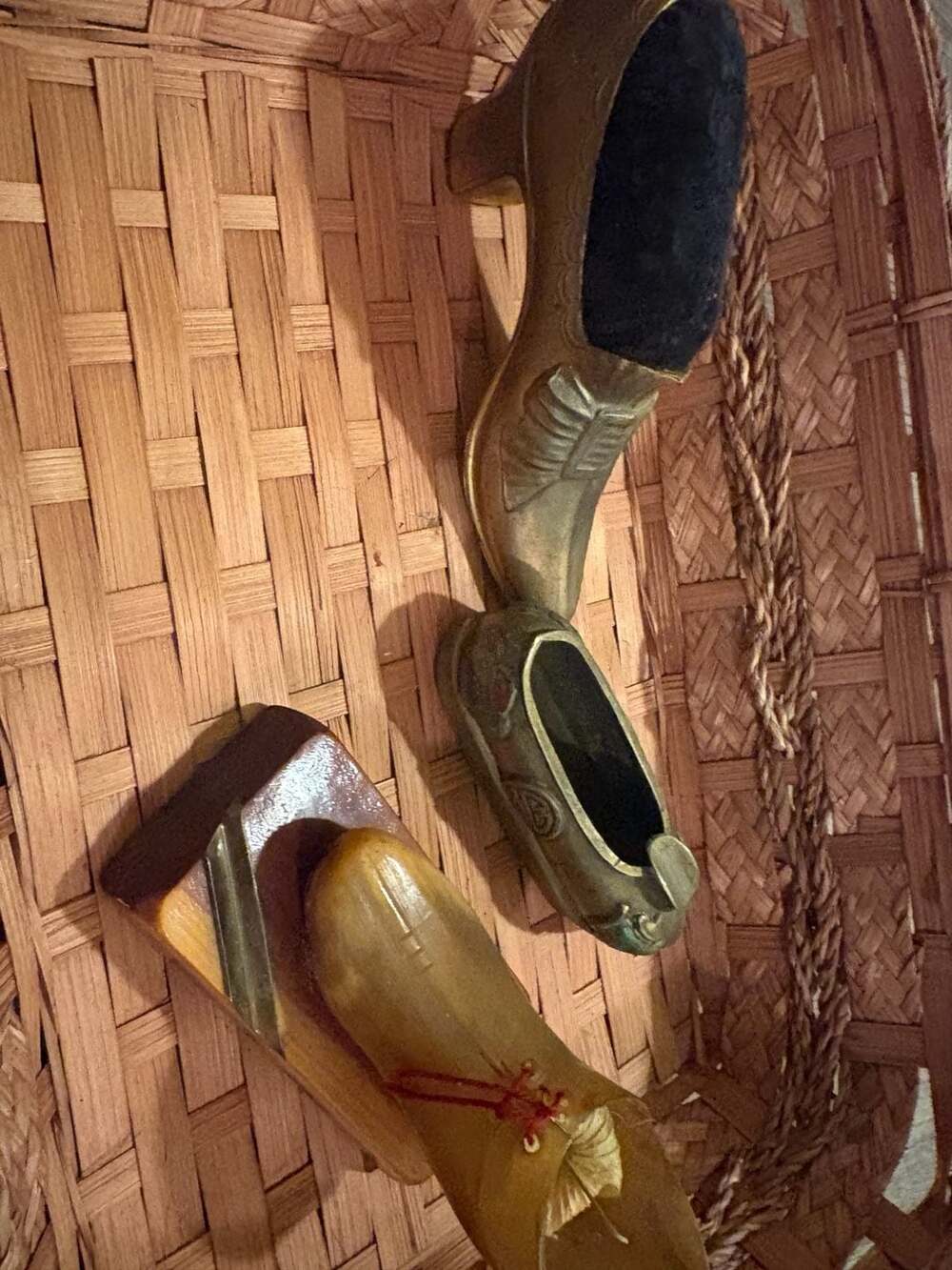 Vintage Assorted Brass and Metal Miniature Shoe Collectibles Set of 3 - Picture 2 of 4